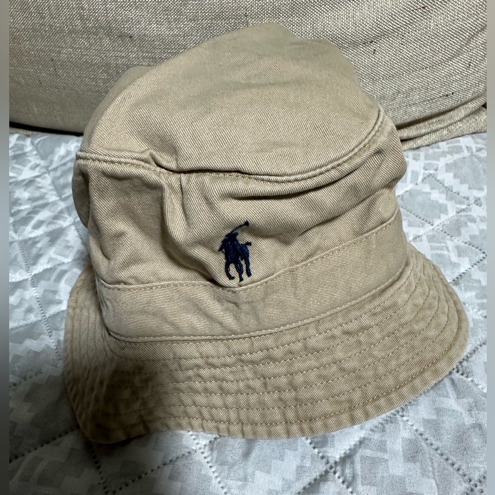 Ralph Lauren Khaki Bucket Hat with Navy Polo Logo - Picture 5 of 6